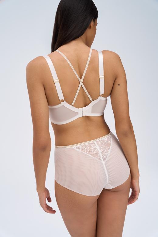 Chiara M Gold  – Miękki  biustonosz z biżuteryjnymi strapsami  dla średnich i dużych biustów